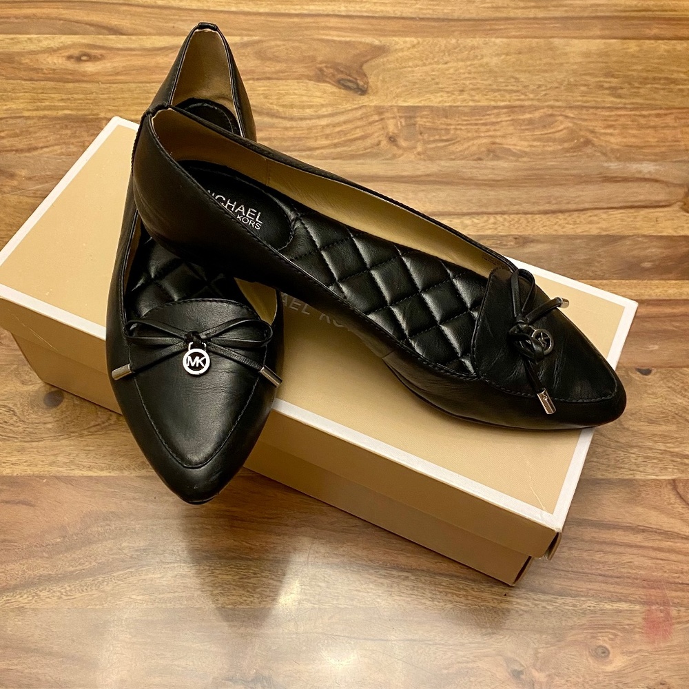Michael Kor Flats
